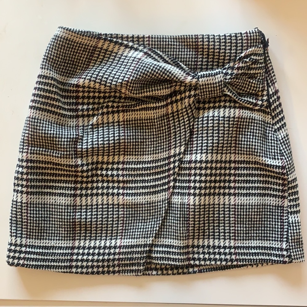 NWT - maroon black and white plaid skirt